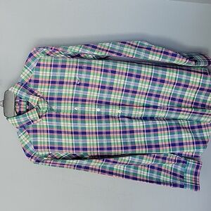 Vineyard vines button down shirt